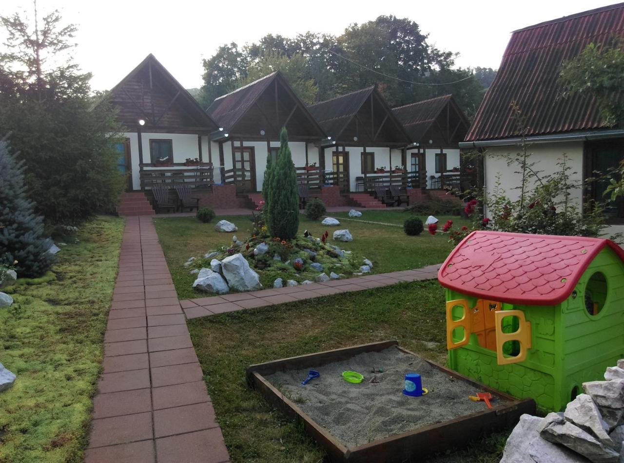 Vila Paula & Spa Sovata Exterior photo